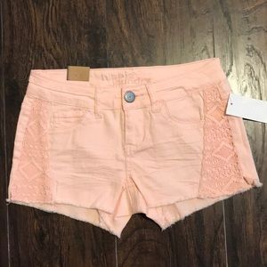 Woman’s shorts size 25